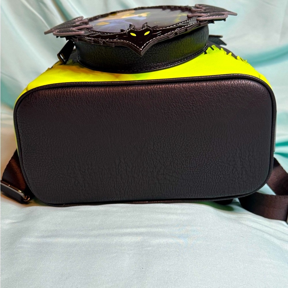Loungefly x Disney Sleeping Beauty Maleficent Dragon Lenticular Mirror Backpack - Picture 10 of 11